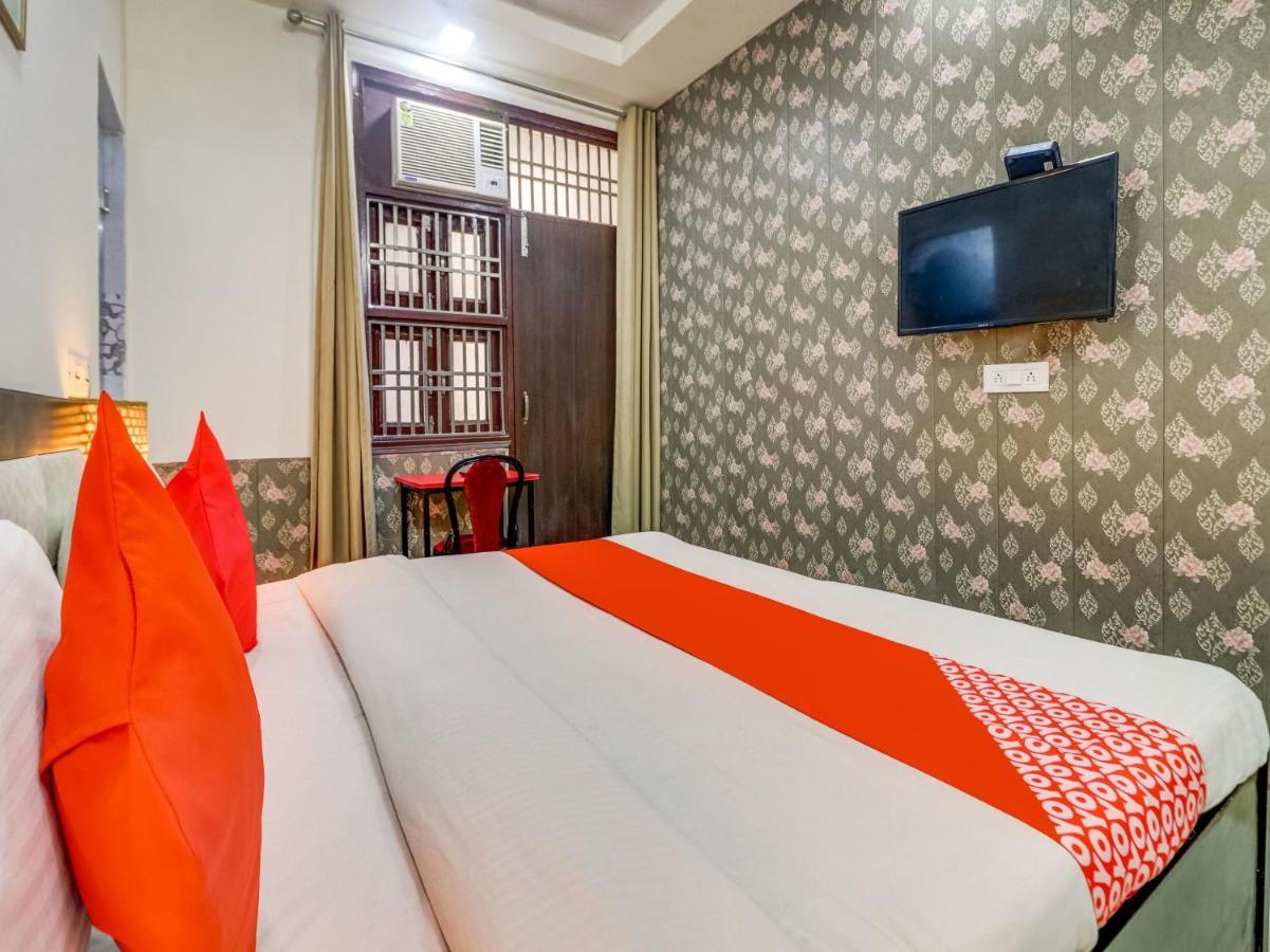 מלון ניו דלהי Oyo 74060 Taj Residency מראה חיצוני תמונה