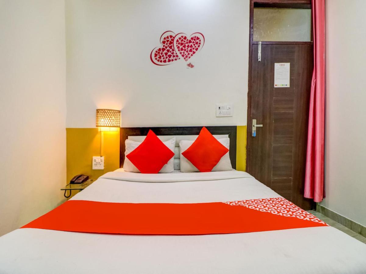 מלון ניו דלהי Oyo 74060 Taj Residency מראה חיצוני תמונה