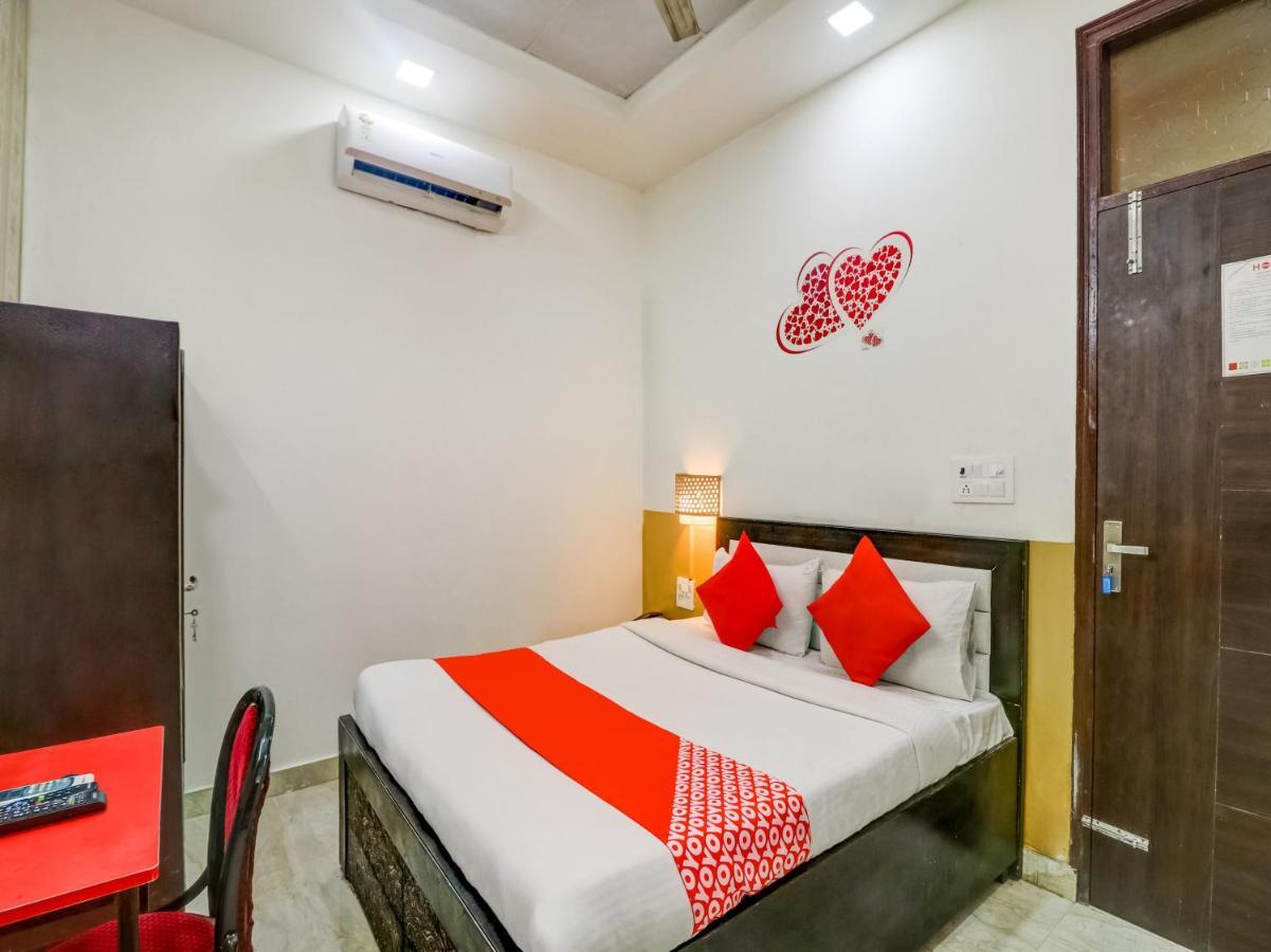 מלון ניו דלהי Oyo 74060 Taj Residency מראה חיצוני תמונה
