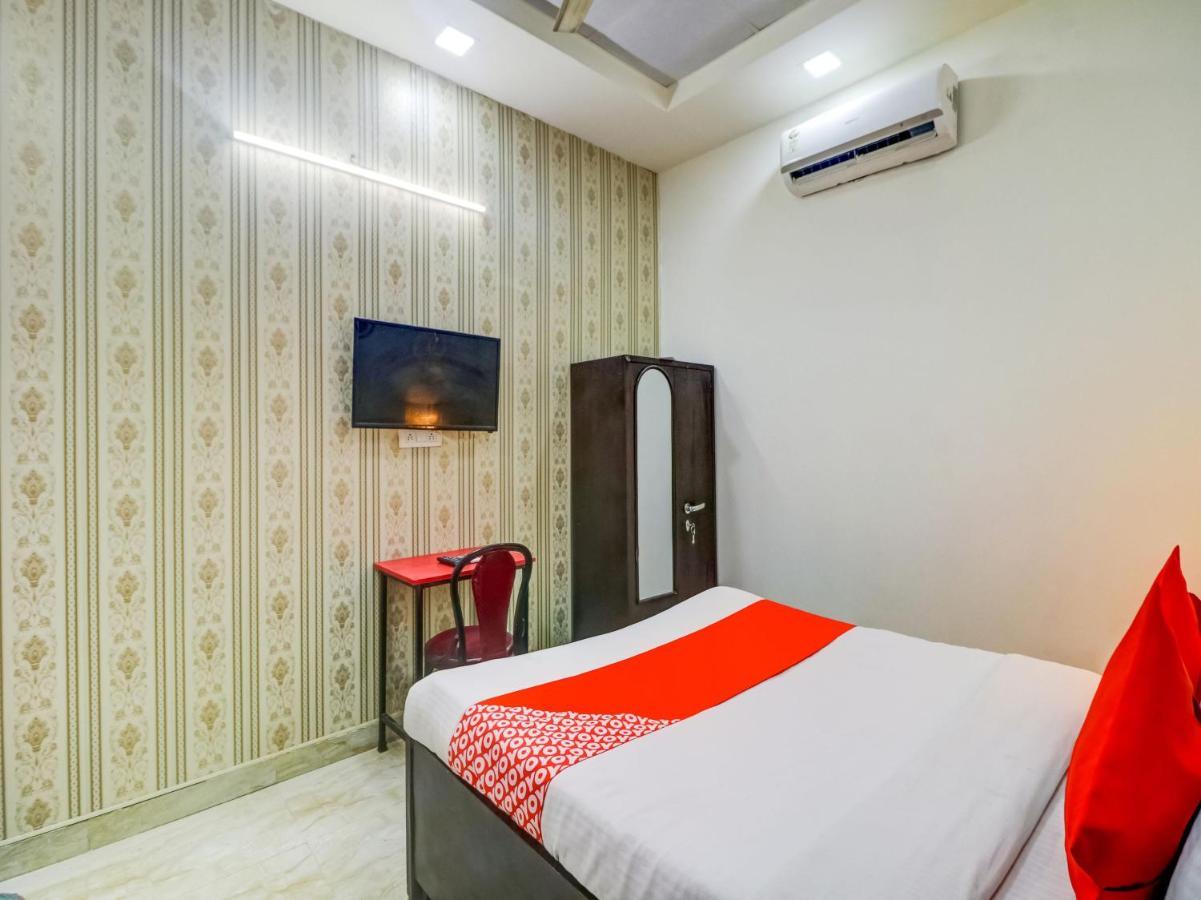 מלון ניו דלהי Oyo 74060 Taj Residency מראה חיצוני תמונה